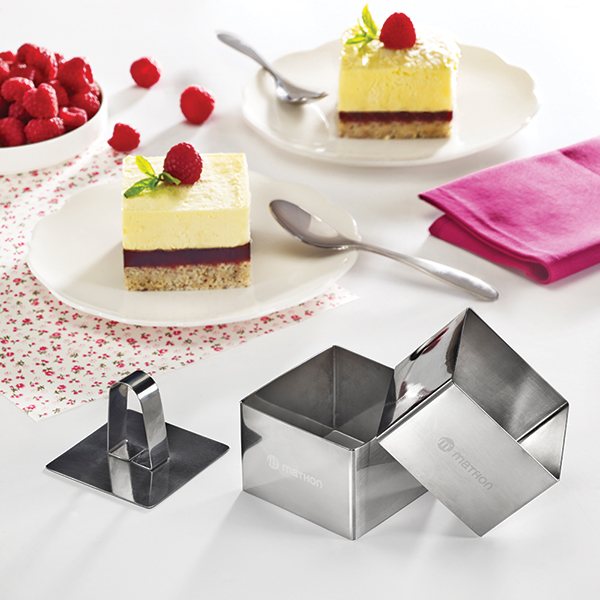 set de 2 emporte-pièces carrés en inox avec poussoir mathon