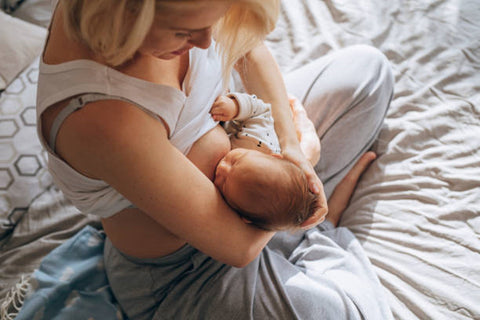 TOP TEN TIPS FOR BREASTFEEDING A NEWBORN