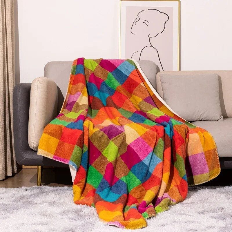 Indulge in Comfort: Luxurious Plaid Sherpa Plush Throw Blanket for Cozy Elegance