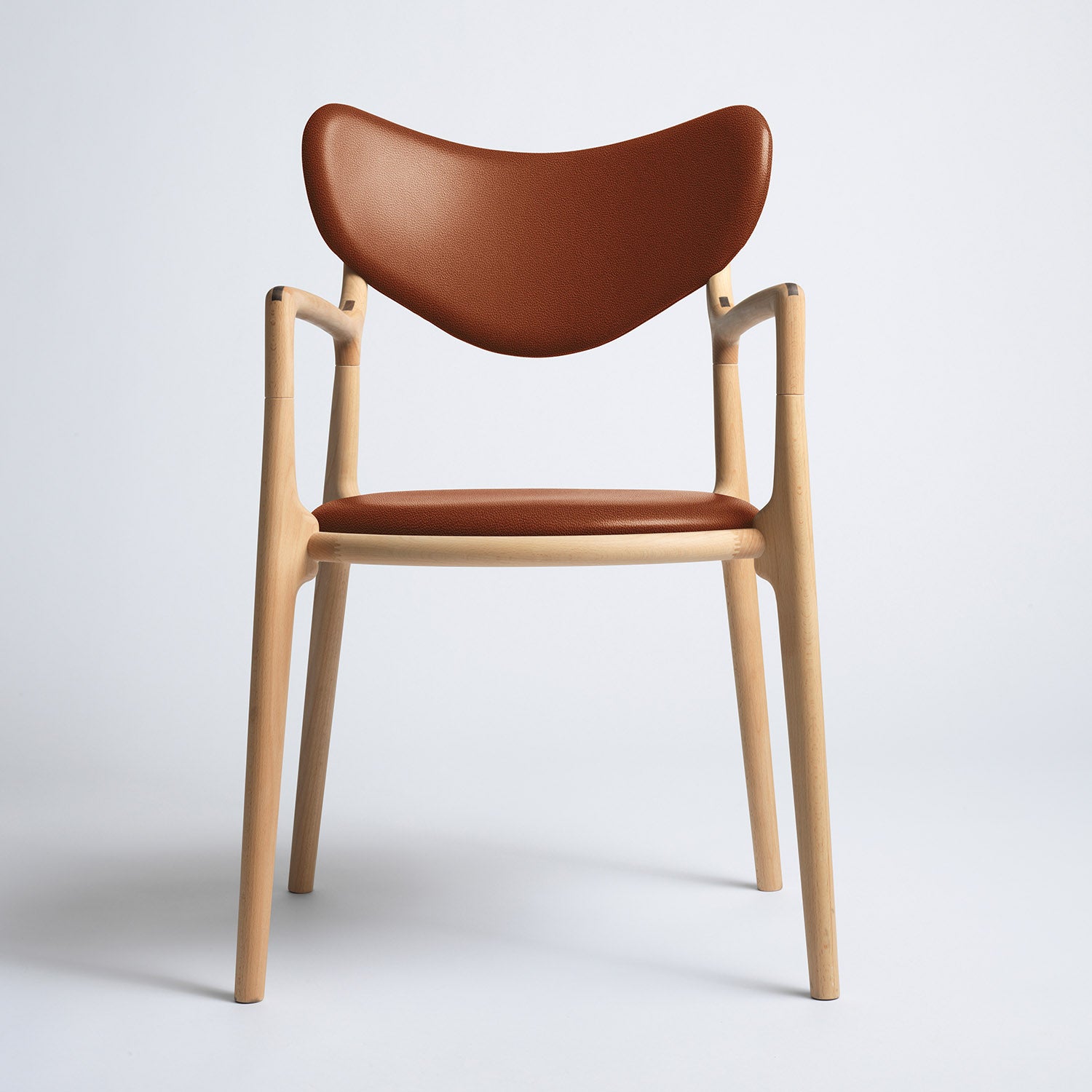 Se Salon - Oiled Beech Standard Calvados hos Ro Collection