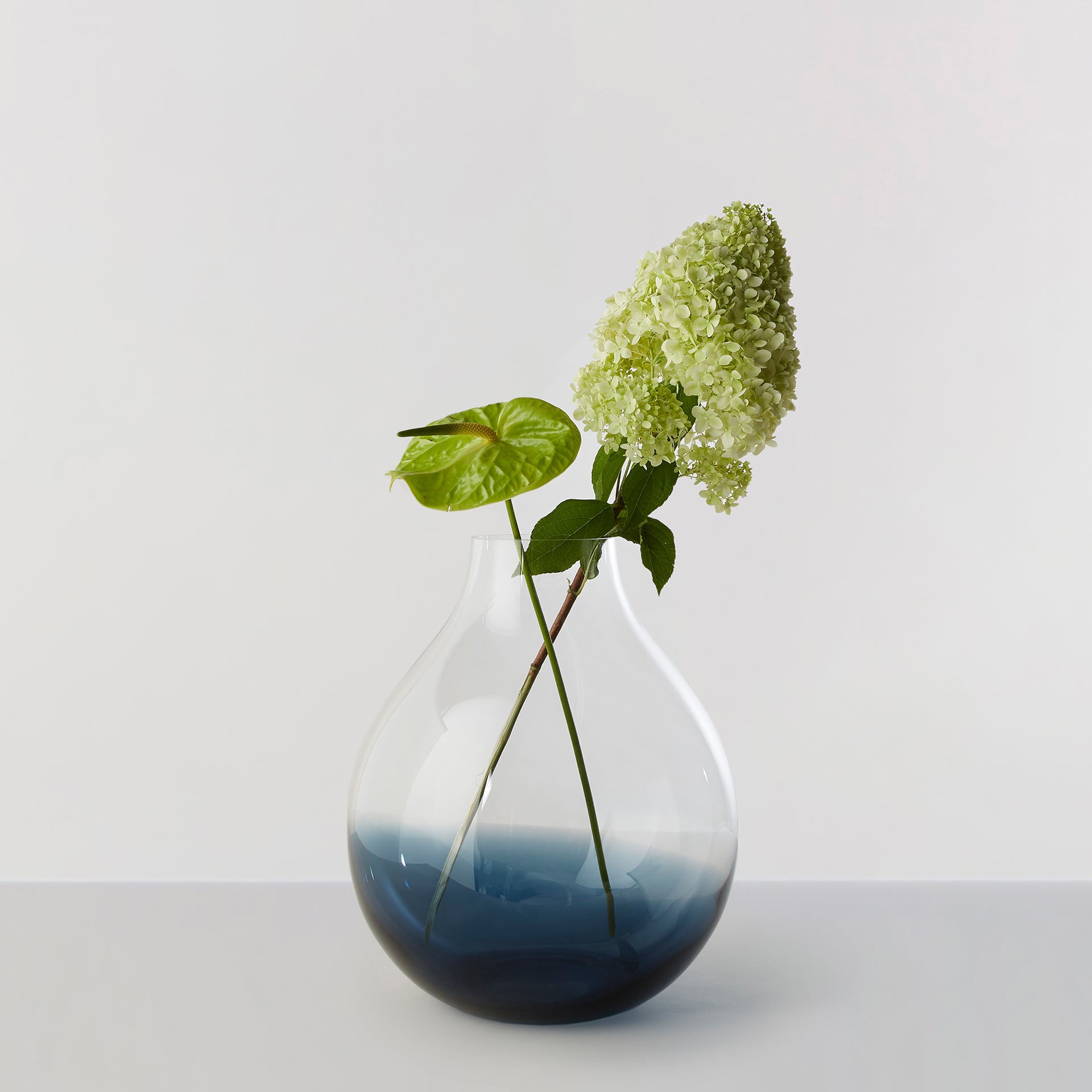 Billede af Flower Vase no. 24 - Indigo blue