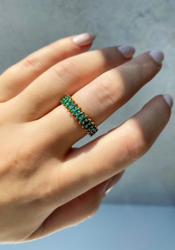 Certified Colombian Emerald 12.9Carat Diamond Fleur-de-Lis Ring  mimijewellery