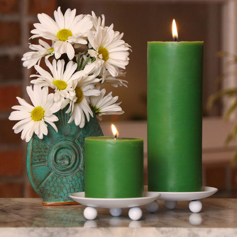 Green Candle Harnessing the Power of Moon Rituals for Abundance