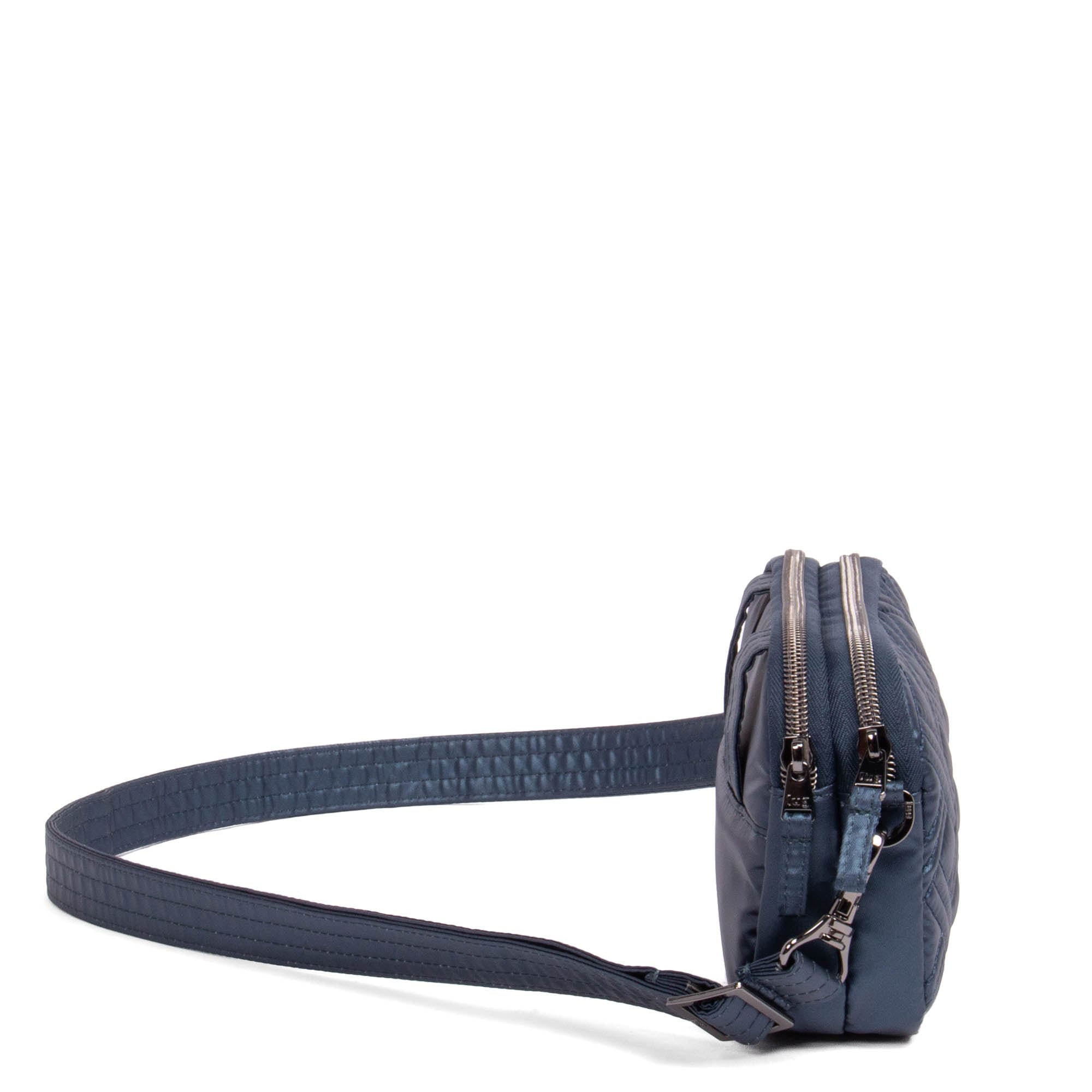 Coupe2 MetallicIndigo 03