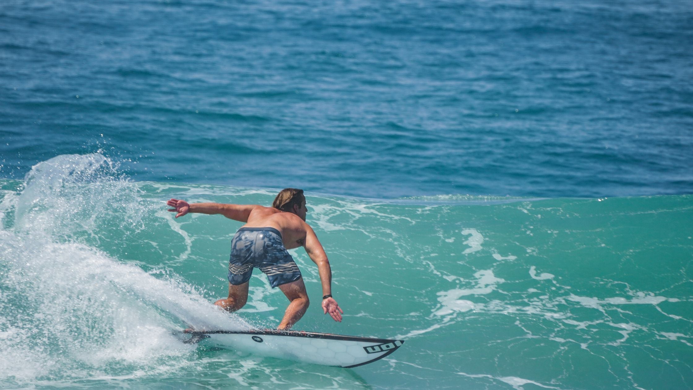 Wyve Surfboard made from 3D Printed PLA - Bottom Surfer