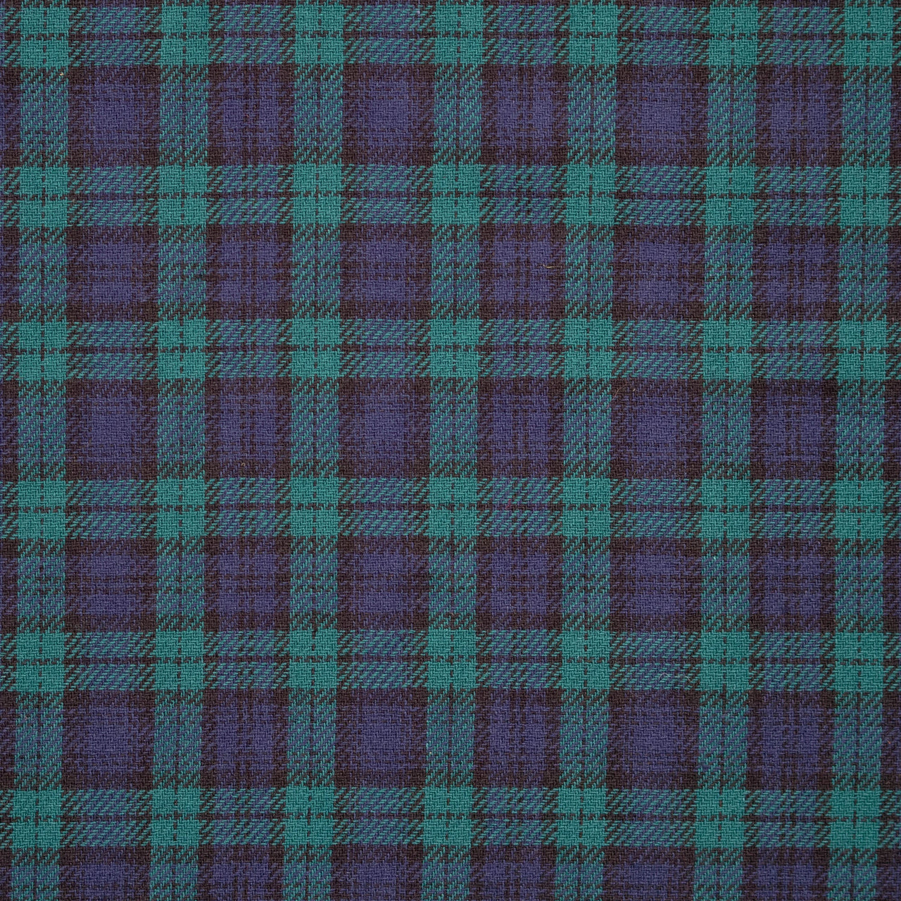 RED ROYAL STEWART TARTAN 100% FINE WEAVE COTTON CHECK FABRIC Christmas 