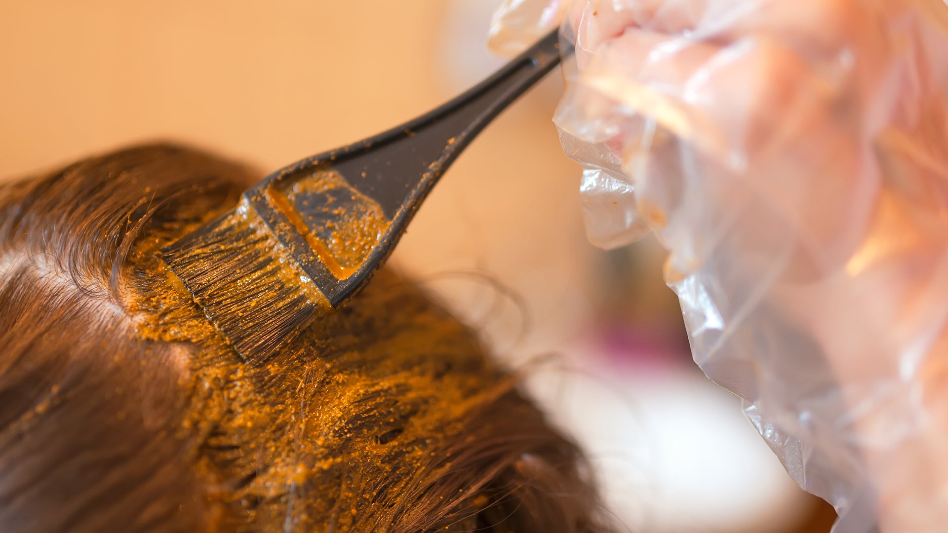 a redhead dying oily hair with henna
