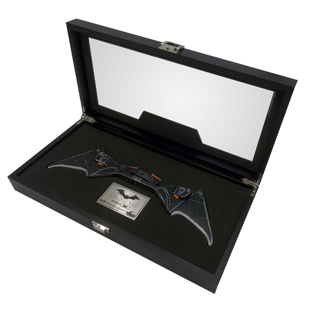 The Batman - Batarang Limited Edition Prop Replica – Factory Entertainment,  Inc.