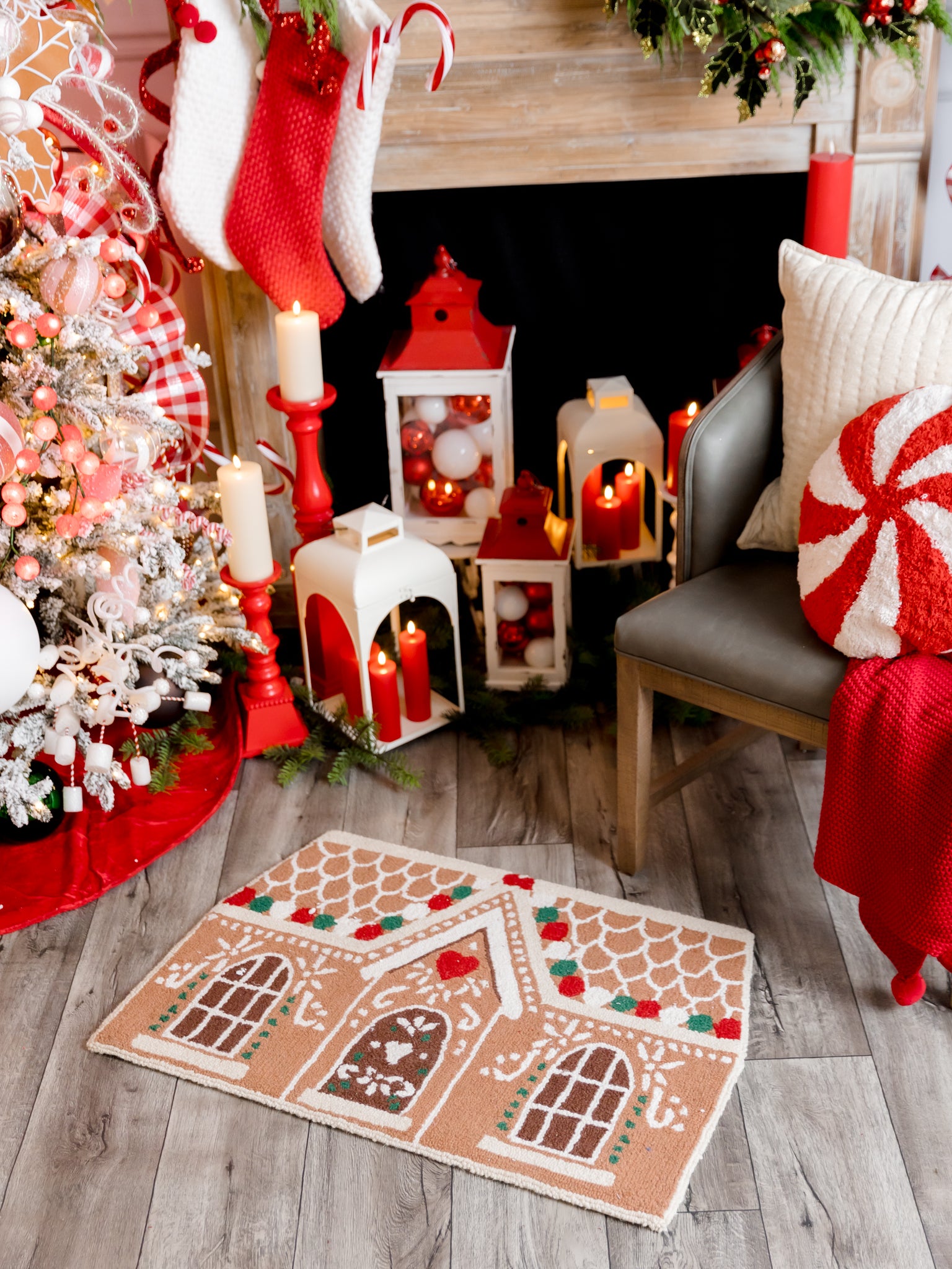 gingerbread-candycane-theme-christmas-moderndisplay-1