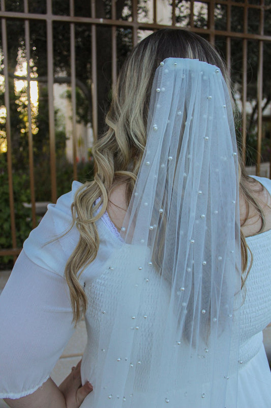 Erma Selena Scattered Pearl Wedding Veil - Shop Veils | Dareth Colburn