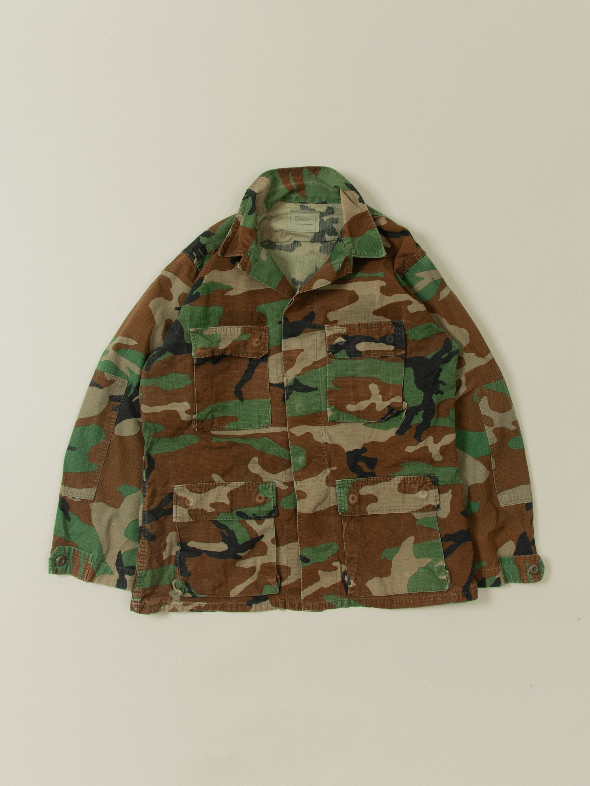 Image of Vtg 1980s US Army Woodland Ripstop Camo Jacket (M-Reg)