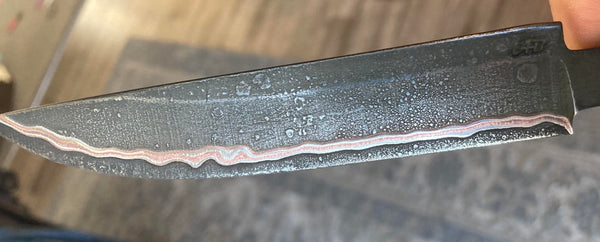Knife with decarb or decarburization