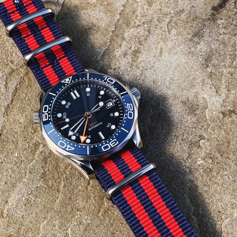 Dark Blue Dive Watch with Navy Blue and Red NATO Watch Strap