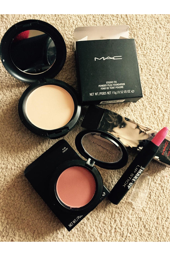 MAC Studio Fix Powder Plus Foundation - NC15 | HIGH STREET PAKISTAN