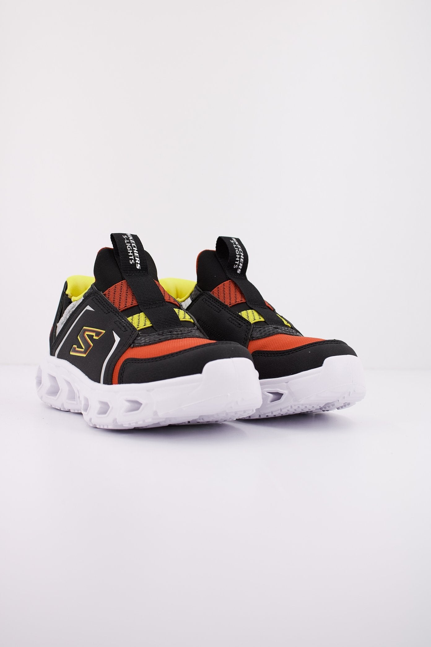 SKECHERS SLIP-INS L en color NEGRO  (1)