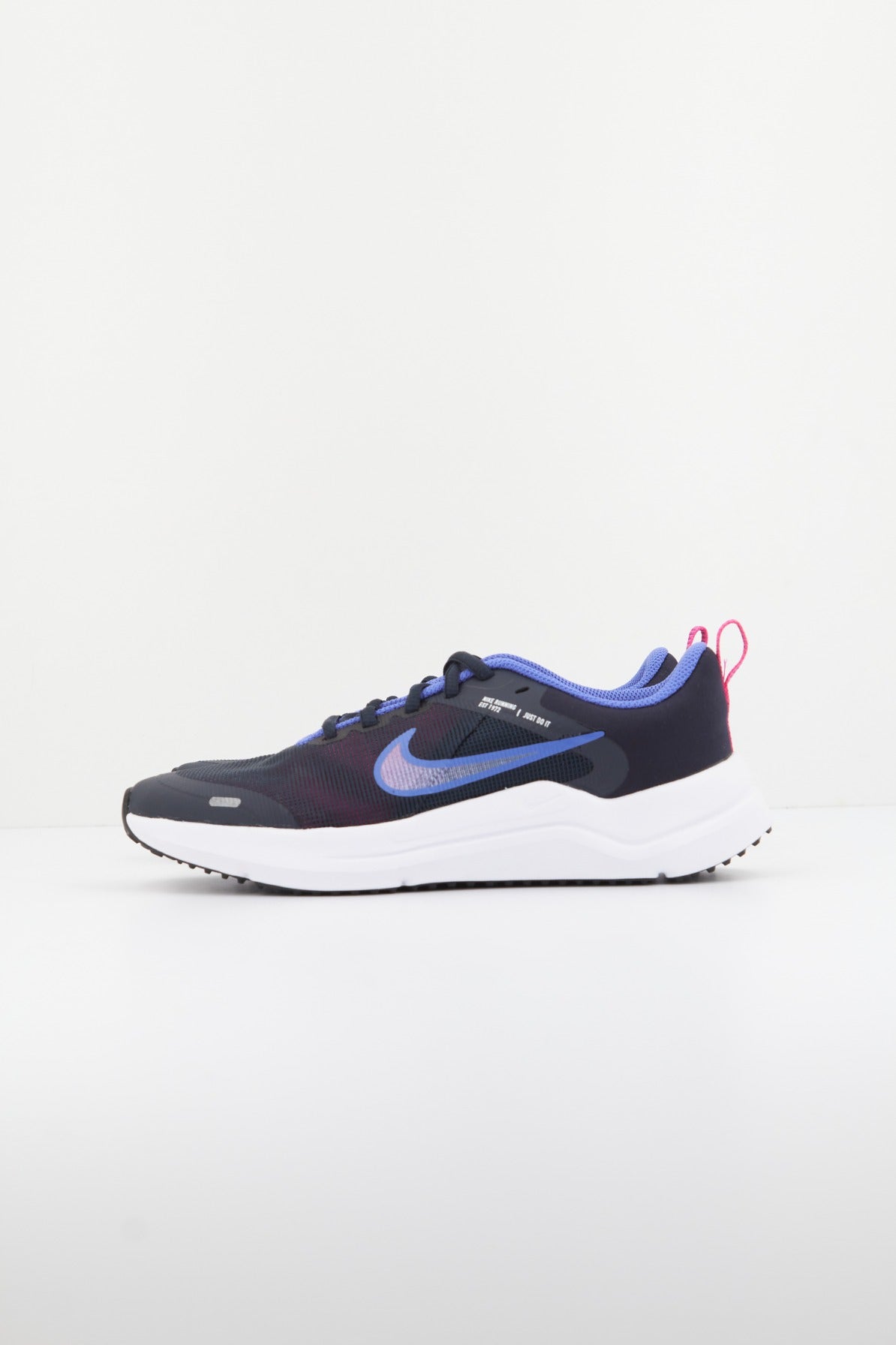 NIKE DOWNSHIFTER  BIG KIDS en color VIOLETA  (1)