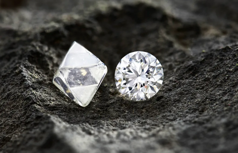lab-grown diamond and a natural diamond