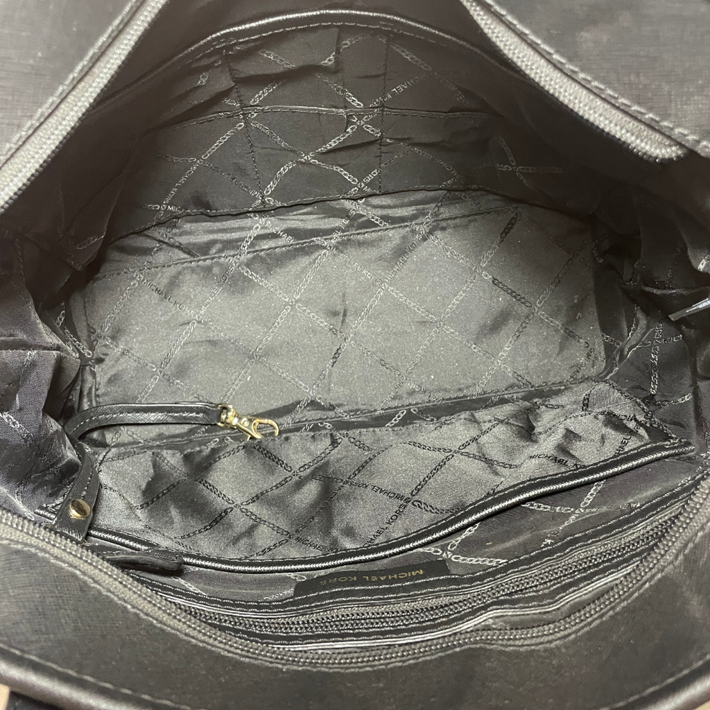 Michael Kors Black Nylon & Leather Shoulder Bag | Pre Loved | | Secret Stash
