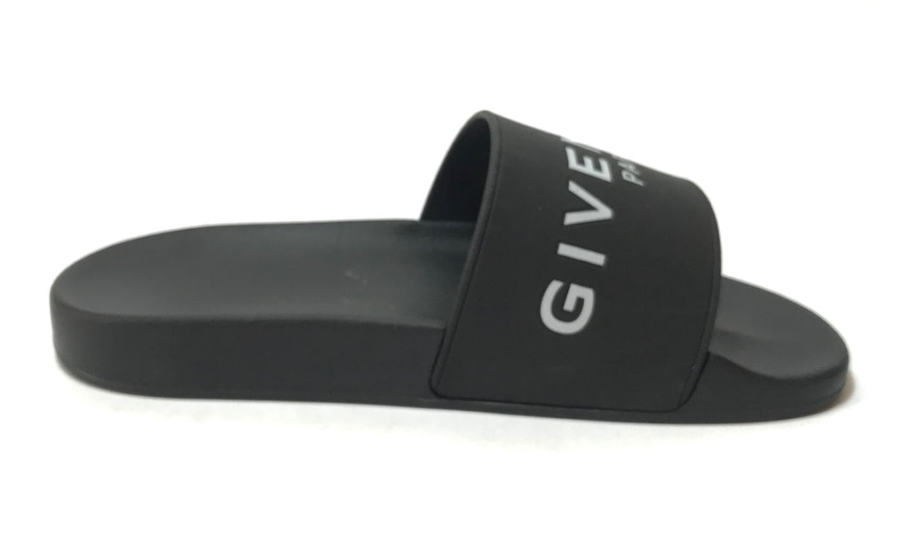 Givenchy Black Logo Rubber Slides | Gently Used | | Secret Stash