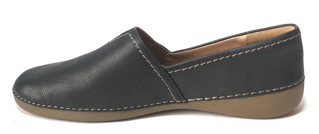 Clarks Black Leather Loafers | Brand New | | Secret Stash