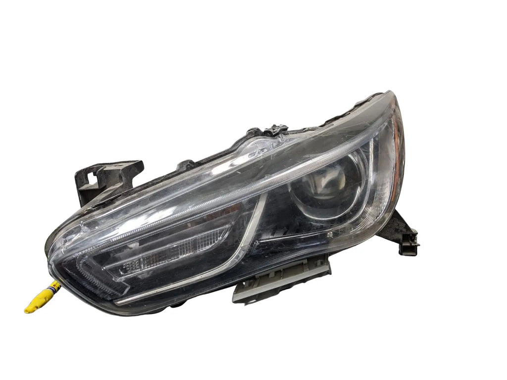 INFINITI JX35/QX60 Headlight Assembly (good for parts has water damage