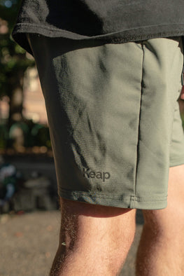 shorts with superior pockets