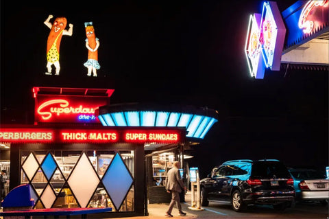 Superdawg neon signs tour, Chicago