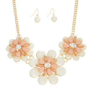 Coral and Vanilla Flower Necklace 