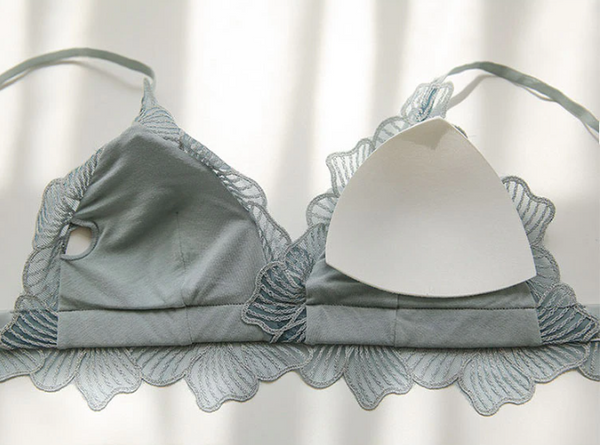 Luxury & Comfort Combined: Silk Lingerie Bra and Brief Set