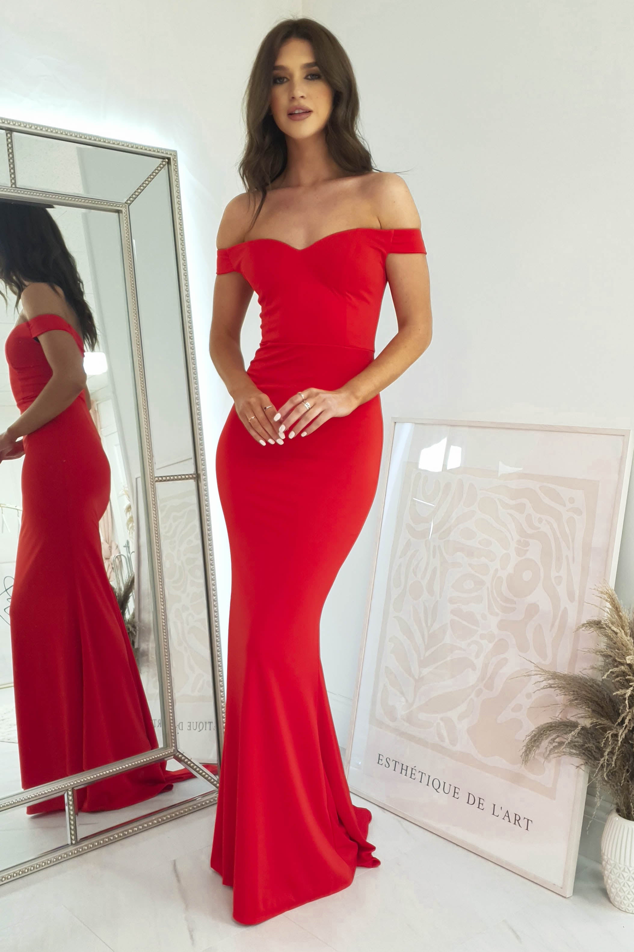 Buy Women Red Rib Sweetheart Neck BodyCon Midi Dress Online at Sassafras