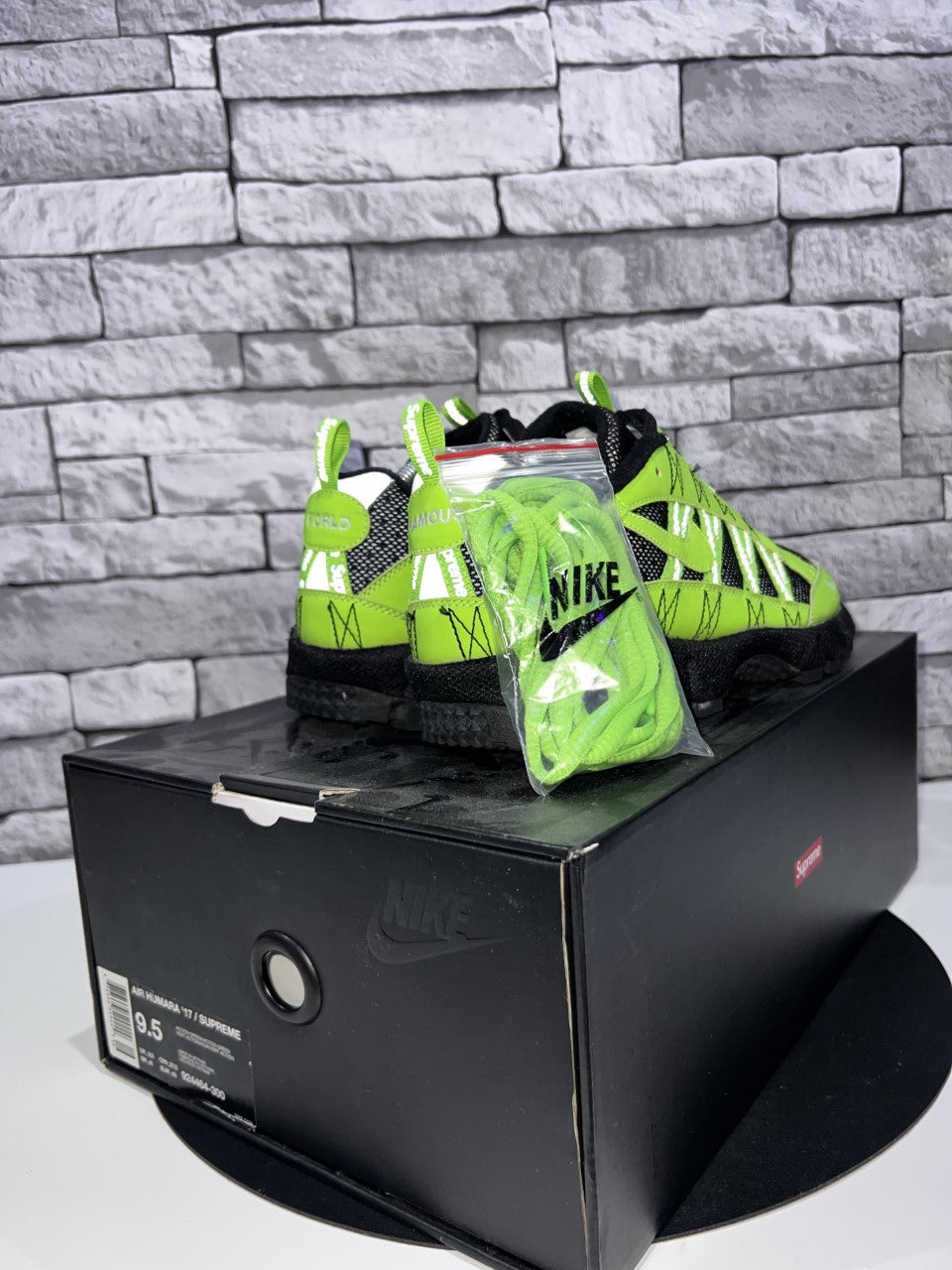 Nike Air Humara 17 Supreme Action Green - Calvinotheplug