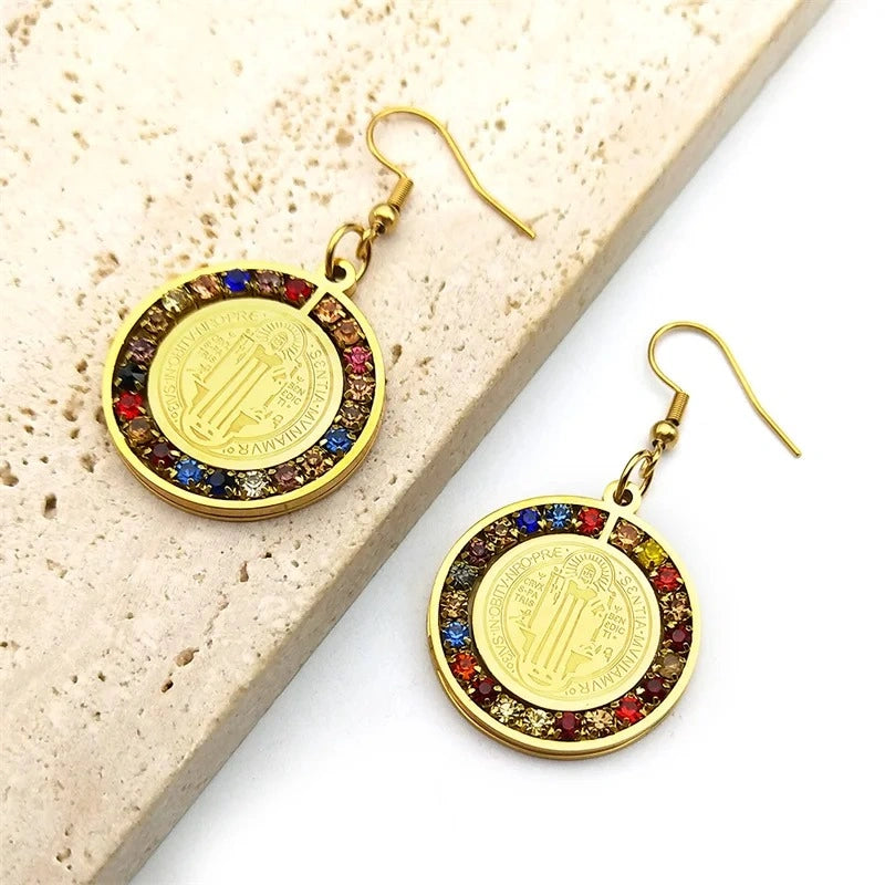 Brinco São Bento com Zircônias Coloridas 2