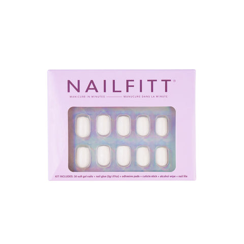 White press-on nails from Nailfitt