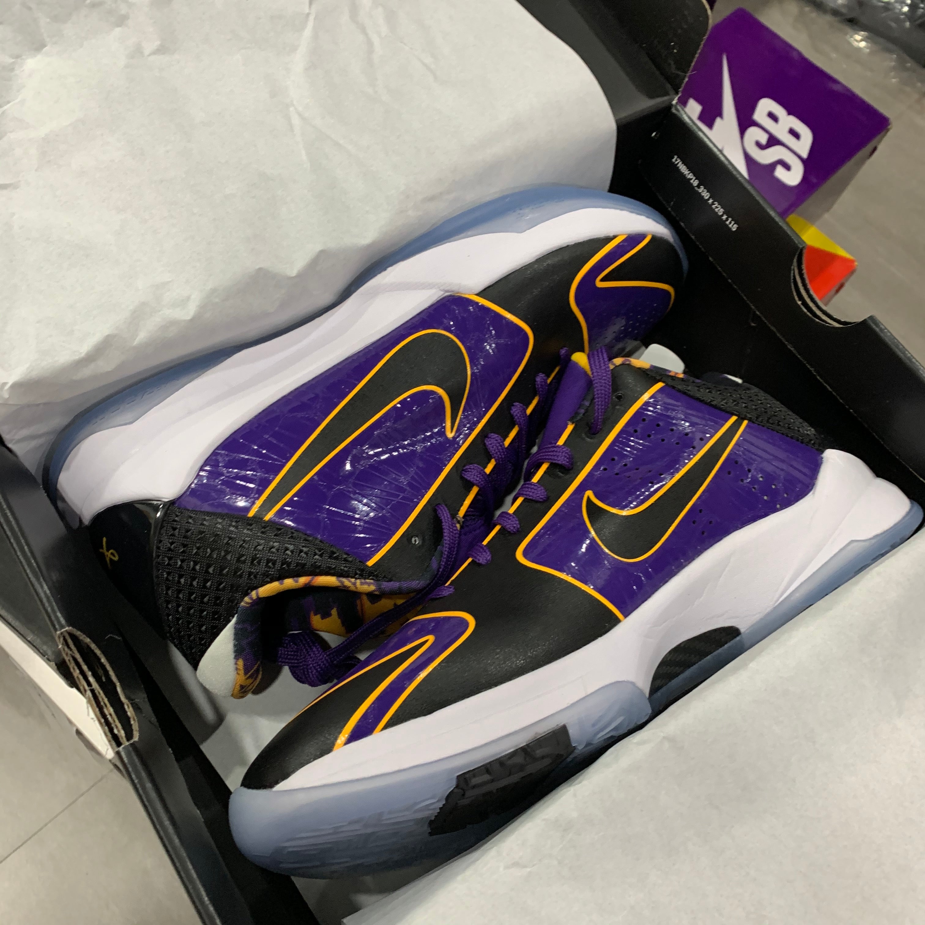 Kobe 5 Protro Lakers – Jerseys and Sneakers