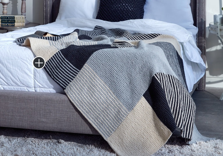 Easy Essential Stripes Knit Blanket