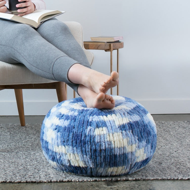 Bernat Blanket-EZ Pouf