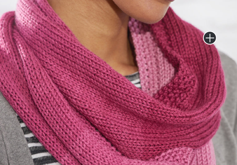 Easy Ombre Knit Cowl