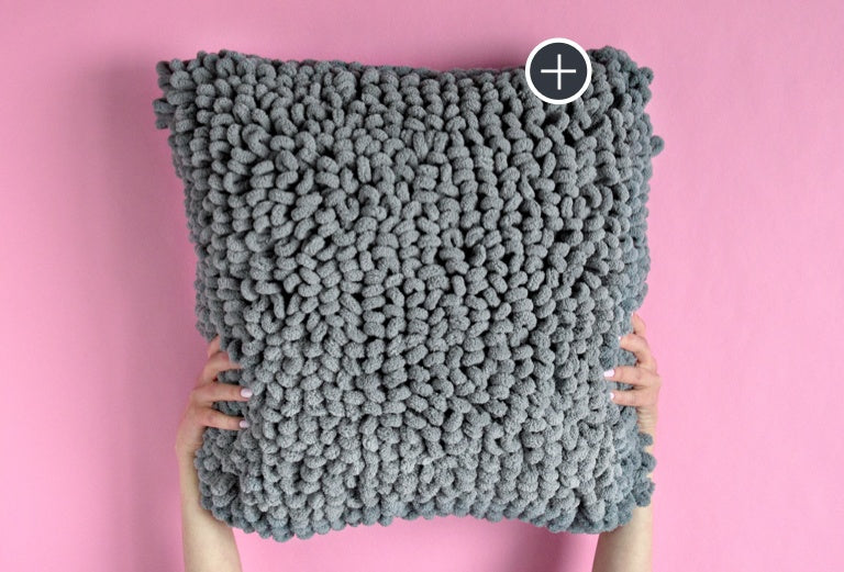 Bernat Blanket-EZ Loopy Pillow