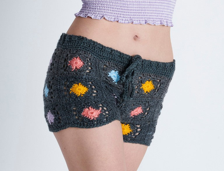 image of Caron Granny Crochet Shorts Pattern