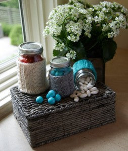 LW3671 Cabled Jar Cozies