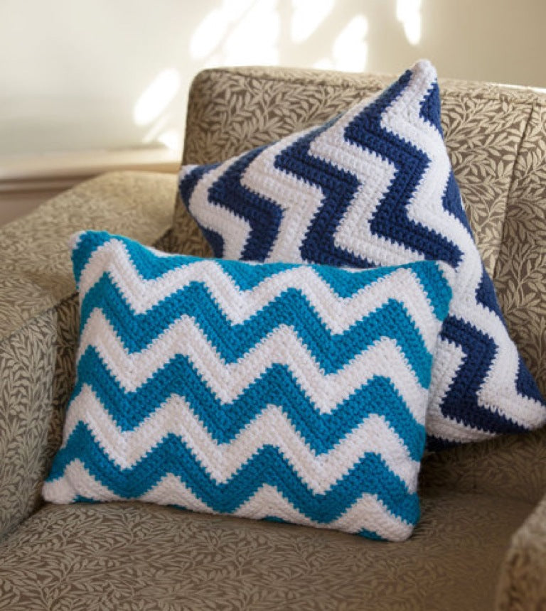 Easy Crochet Chevron Pillow Pair
