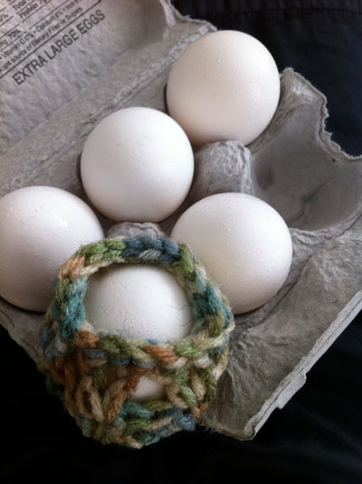 crochet easter egg cozy