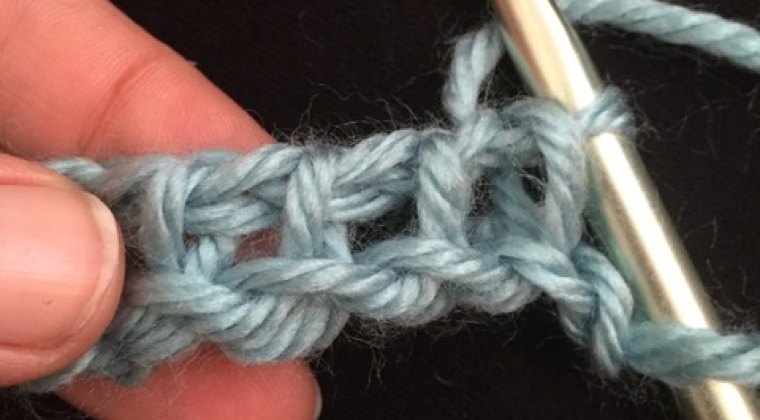 Beginner's Guide to Tunisian Crochet Review - The Loopy Lamb