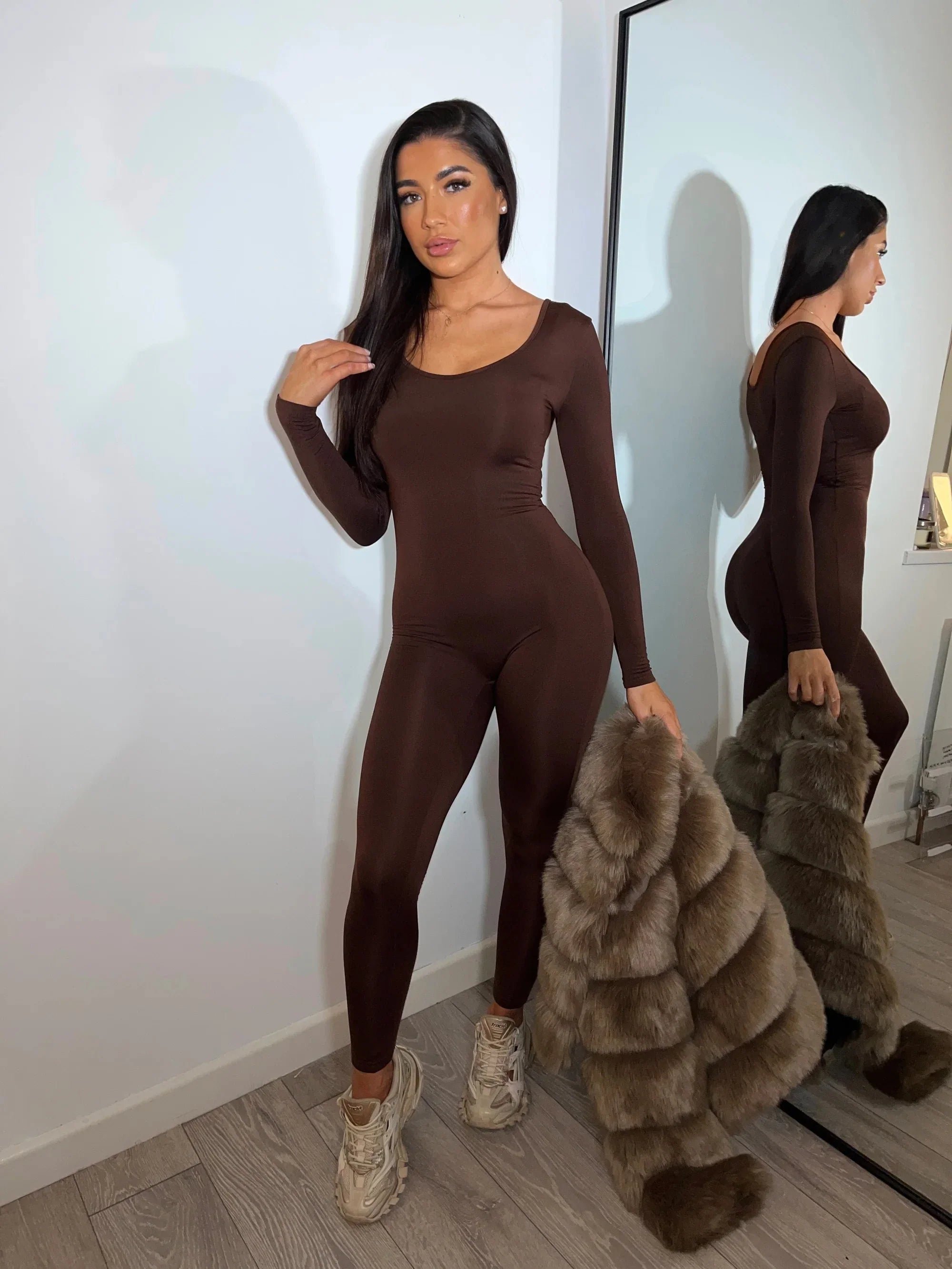 Womenâ€™s Solid Color Round Neck Long Sleeve Jumpsuit - Image 7
