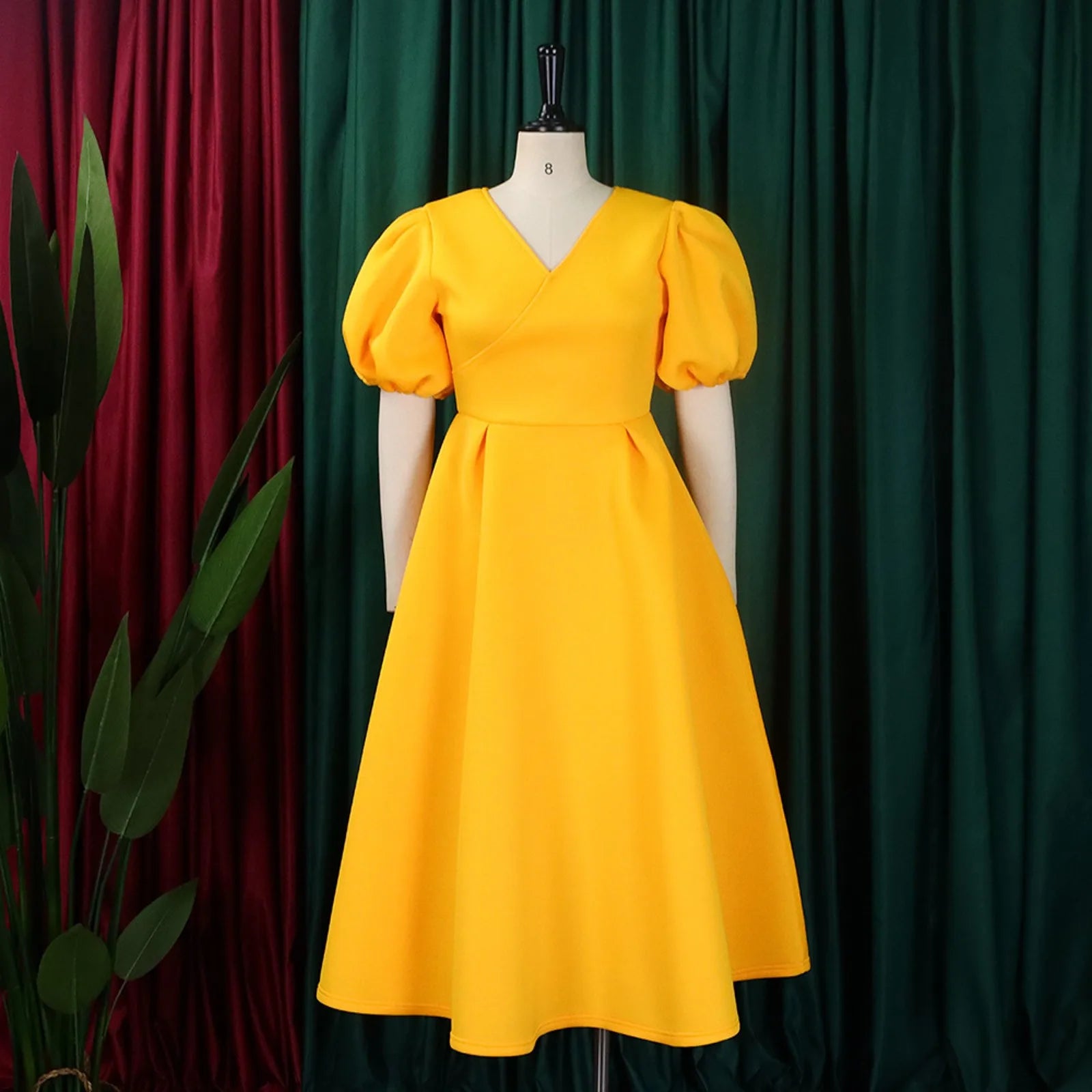Elegant Retro Solid Color Swing Dress for Women - Image 2