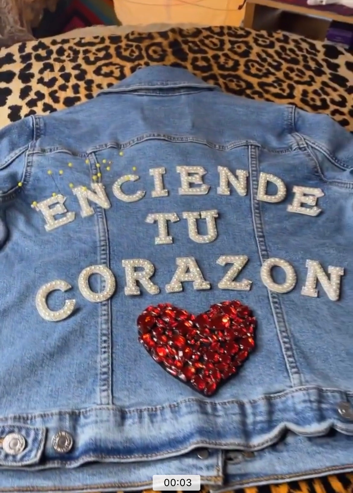 Enciende tu coraz贸n Jacket.