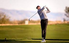 Write a blog about the The Role of Grip in a Successful Golf Swing