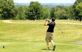 write a blog about The benefits of golf for overall health and fitness