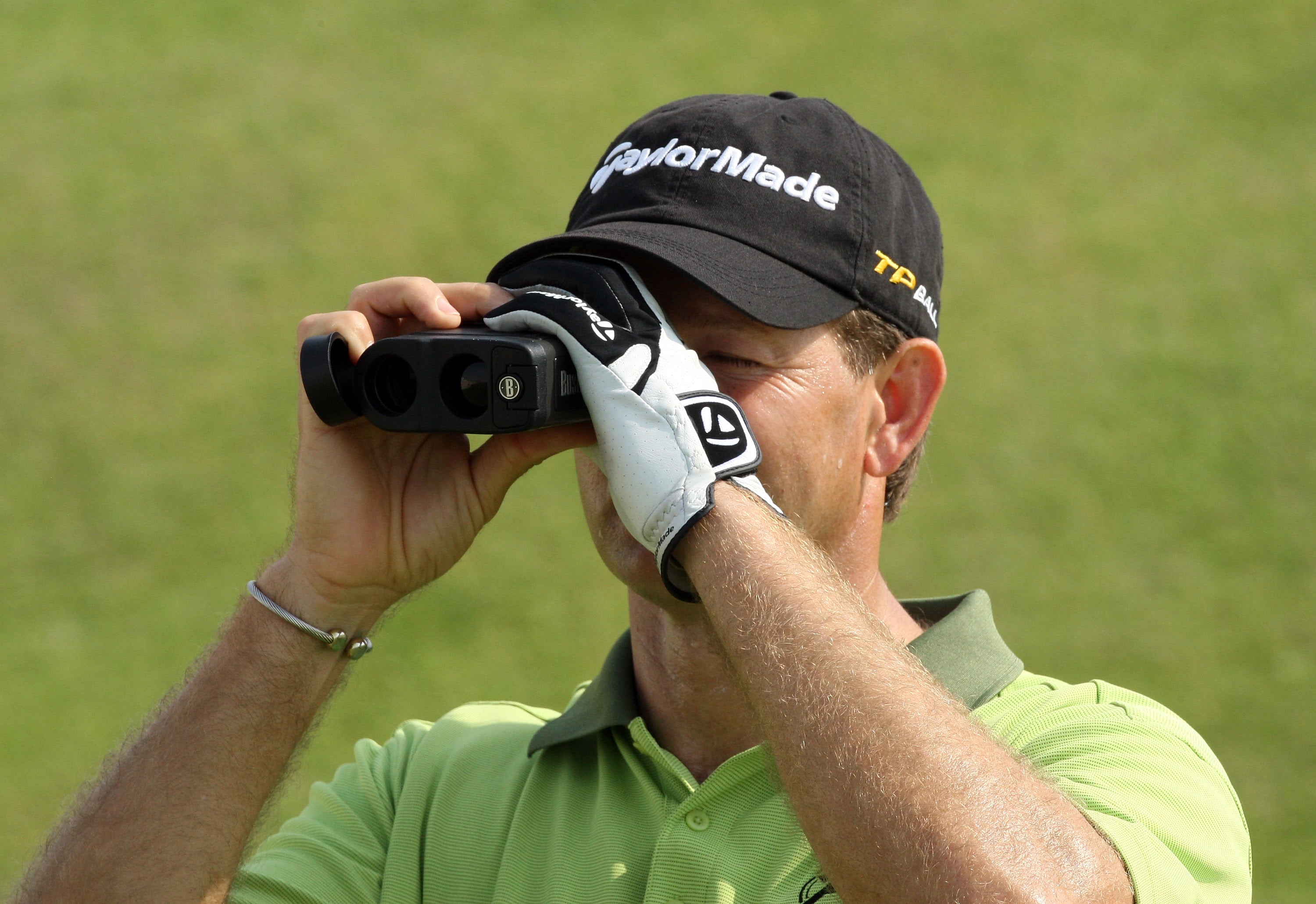 write a blog about The benefits of using a golf rangefinder on the course