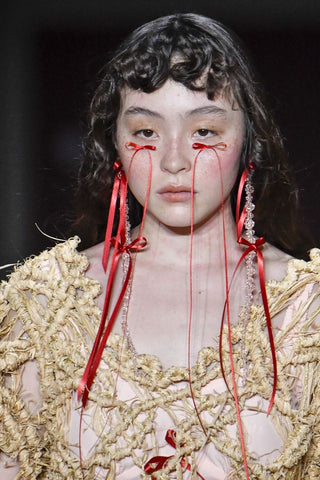 Simone Rocha bow tears